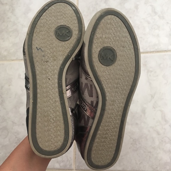 Micheal Kors Gunmetal Trainers - Picture 4 of 8